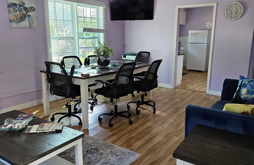 Long Beach House | Discover Gulf Coast/Long Beach 2 bdrm/1 bath Oasis