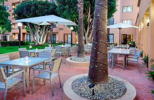 Torrance House | Discover the Best of the West Coast! Pet-friendly! Free Parking!
