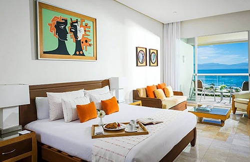 Valle Dorado Resort | Dive into Luxury and Fun with our 1 Br Suite at Vidanta Grand Mayan