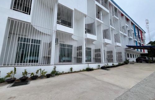 Sattahip Hotel | Dm สัตหีบ อู่ตะเภา สนามกีฬาราชนาวีสัตหีบ