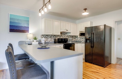 Eucha House | Dock + Views: Scenic Group Retreat on Grand Lake!