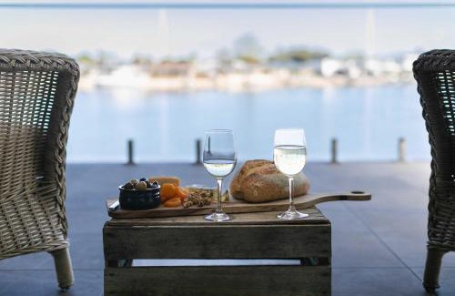 Yamba House | Docked at Yamba - Oceanstays - Pool Jetty