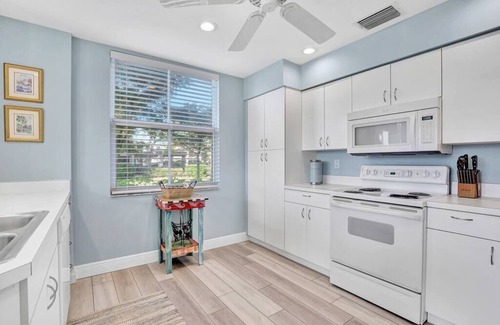 Burnt Store Marina Condo | Dockside Delight - At Burnt Store Marina