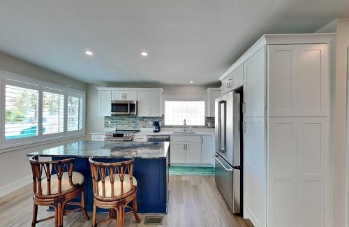 Fort Myers Beach House | Docs Cottage