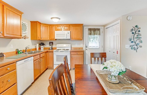 South Glens Falls Apartment | Dog-friendly getaway with firepit & gas grill, great location