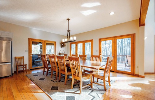 McHenry House | Dog Friendly Luxury Escape w/Hot Tub & Views