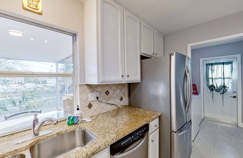 Port Charlotte House | Dog-Friendly, Snowbird-Ready Florida Escape – Near Beaches & Golf