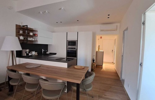 Isnello Apartment | Dolce-Giardino, Elegant 2-Bed Apartment with Stunning Views