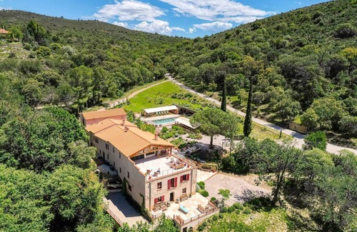 Castelnou Villa | Domaine Les Pyrenees
