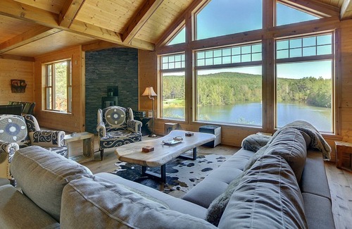 Saint-Raymond Ski Chalet | Domaine Privé - Grande Ligne - Private Cottage