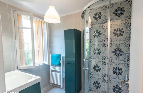 Quartier Administrations Apartment | Domus cesar, parking, wifi, gare et arènes