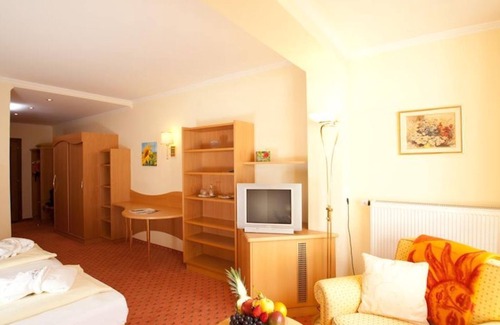 Bad Kleinkirchheim House | Doppelzimmer Komfort "sonnenstudio" - Hotel Prägant
