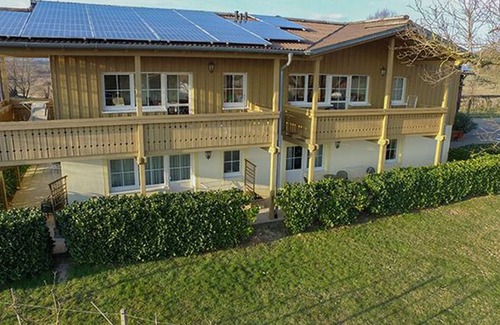 Opfingen Apartment | Doppelzimmer mit Dusche/WC und Terrasse