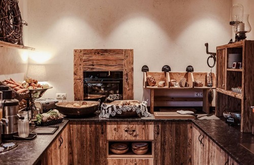 Maurach House | Doppelzimmer Seeblick bis 2 Nächte Inkl. Frühstück - Hotel St. Georg zum See