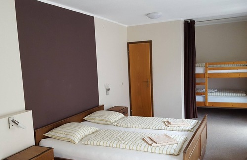 Sankt Kanzian am Klopeiner See Apartment | Double room (with extra bed) with balcony - Appartements/Pension Nadasdy