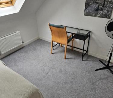 Dartford House | Double Cosy Bedroom in Central Dartford