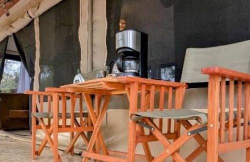 Mikumi House | Double G safaris and Camp Mikumi - Luxury Triple Room 4