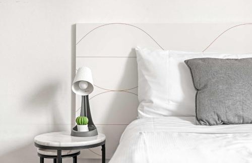 Kingsford House | Double Room in Kingsford - Next to the Station - Shared Bathroom