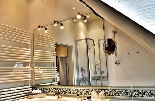 Monschau Hotel | Double room shower / bath, WC standard - Hotel Horchem GmbH