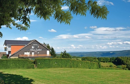 Nideggen House | Double room shower/WC without balcony - Hotel Haus Seeblick