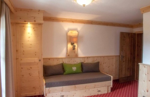 Mittenwald Apartment | Double room south-west "Almblick" with shower /toilet - Gröbl-Alm, Alpine inn /hotel