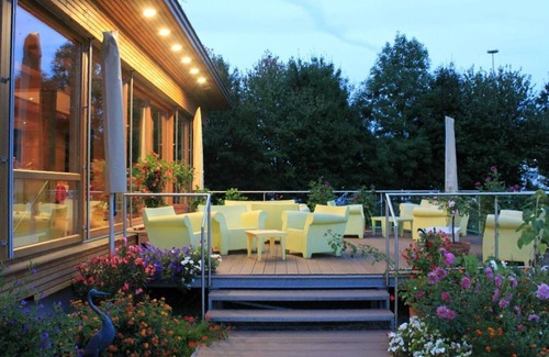 Loretto House | Double room with shower or Bathroom, toilet - Airporthotel Salzburg