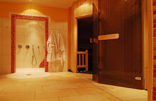 Abtenau House | Double room with shower, WC (handicapped accessible) - Traunstein, Gasthaus Landhotel