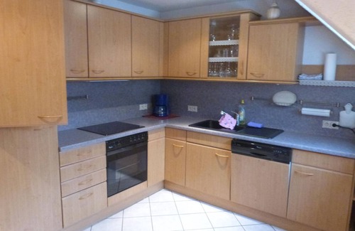 Mehring Apartment | Double room with shower and toilet - Winzergasthof "Zum Kellerstübchen"