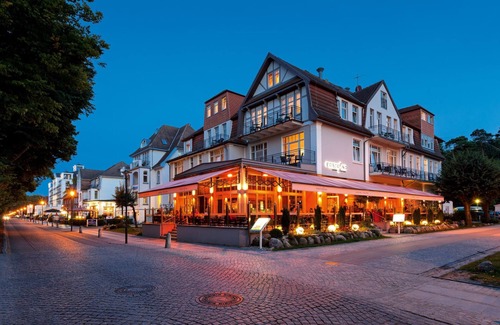 Ostseebad Kuhlungsborn Apartment | Double room with terrace and kitchenette - beach Hotel Nordischer Hof