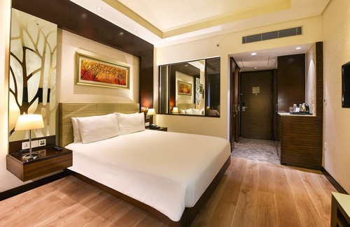 Gurugram Hotel | DoubleTree by Hilton Gurugram Baani Square