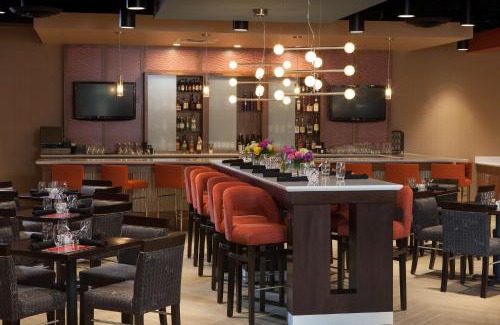 Johnson City Hotel | DoubleTree by Hilton Johnson City
