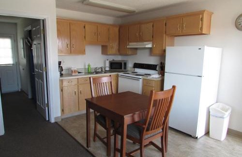 Blue Ridge Hotel | Douglas Inn & Suites, Blue Ridge, GA