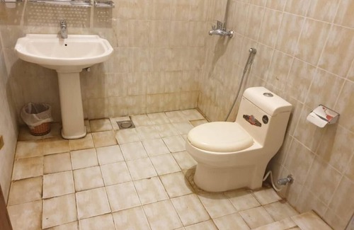Lahore House | Dove Inn Hotel Muslim Town Branch