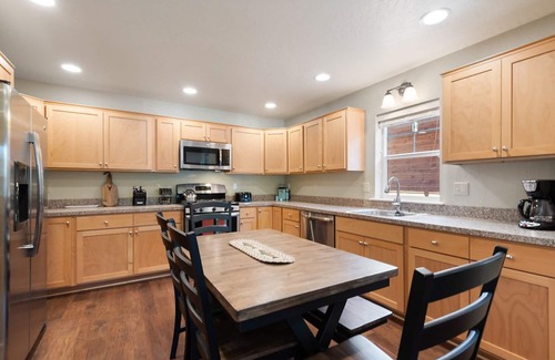 Dover House | Dover Dreamin' - 3 Bedroom 3 Bath Parkside Bungalow