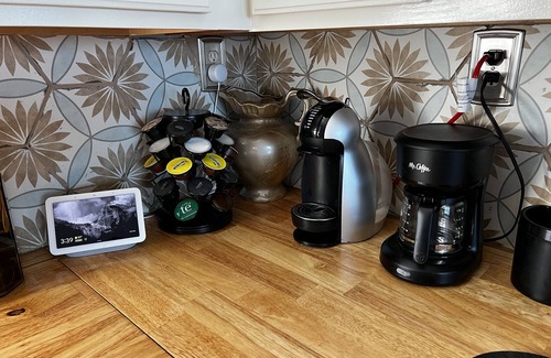 Uptown House | Downtown 3Br/3Ba Colonial Style Home