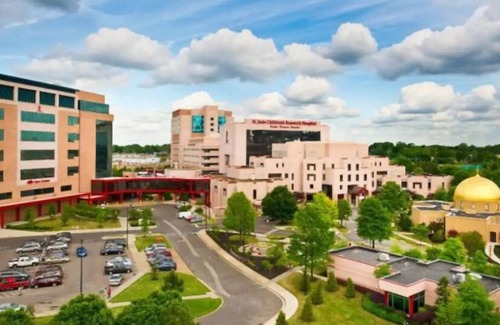 Uptown House | Downtown 3Br/3Ba Colonial Style Home