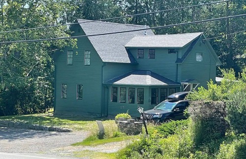 Blue Hill House | Downtown Blue Hill - best place in town