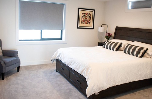 Chewelah Apartment | Downtown Chewelah Loft - Close to GOLF and SKI RESORT