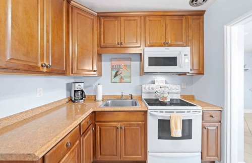 Cocoa Beach Apartment | Downtown Cottage - In the Heart of Cocoa Beach!