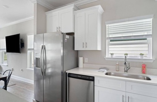 South Pensacola House | Downtown home + bay views + seafood market