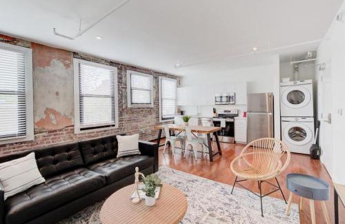 South Main Historic District Apartment | Downtown Loft Style Unit with ALL Modern Amenities