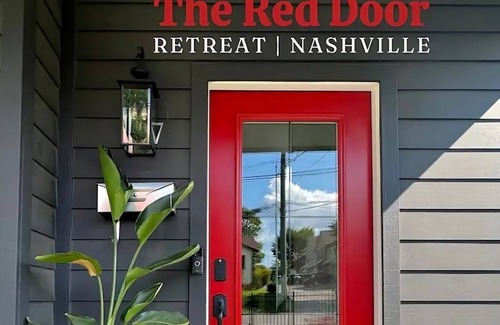 Salemtown House | Downtown Luxury - 1.6m Walk to Downtown Nash!