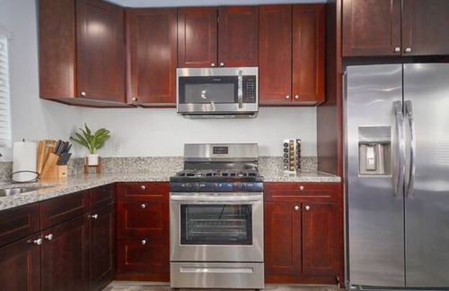 Downtown Redlands House | Downtown Redlands Getaway Home away from home.