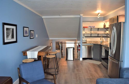 The Pines Condo | Downtown Rehoboth Beach Condo Parking Elevator Linens