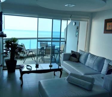 Tonsupa Apartment | Dpto Moderno Frente al Mar. Edf: Deymar 7mo Piso