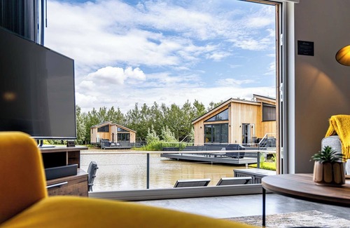 Frampton Ski Chalet | Dragonfly Lakeside Lodge