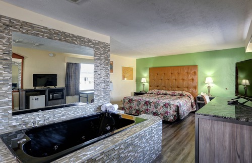 South Nashville Hotel | Drake Inn