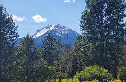 Plumas County Hotel | Drakesbad Guest Ranch