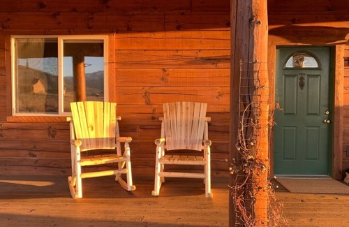 Buena Vista Cabin | Dream cabin w/stunning views near hot springs & town!