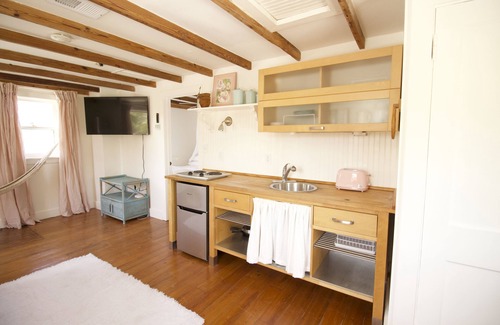 Indian Beach Sapphire Shores Cottage | Dream Cottage Near Ocean